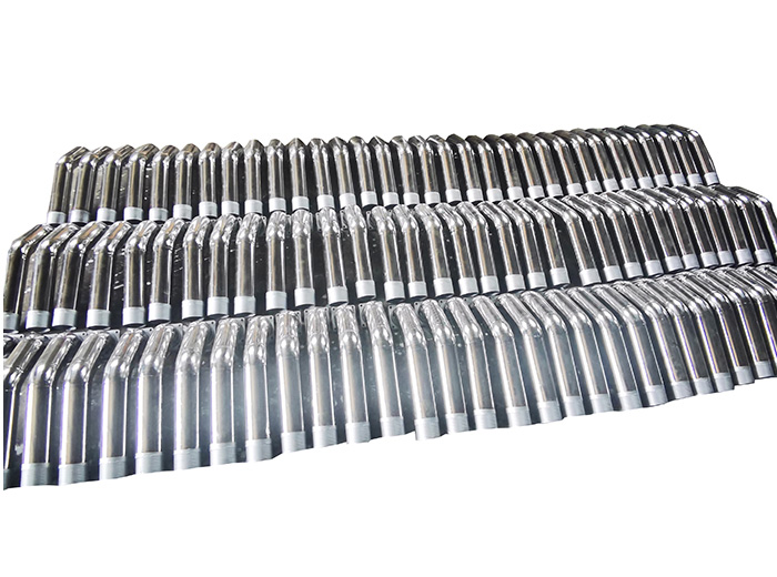 發(fā)動(dòng)機(jī)中冷管